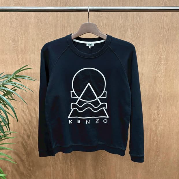 겐조 라운드넥 코튼 긴팔 맨투맨 기하학 로고 그래픽 프린트 디테일 블랙