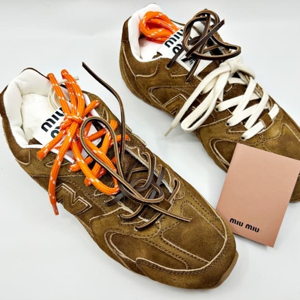 미우미우 뉴발란스 스웨이드 메쉬 스니커즈 시나몬 5E165E Z