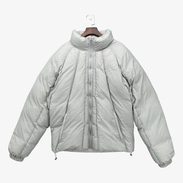 (실착1회) 산산기어 패딩 1사이즈