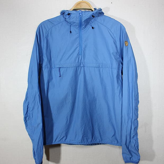 Fjall Raven 피엘라벤 아노락바람막이 S(우리95)