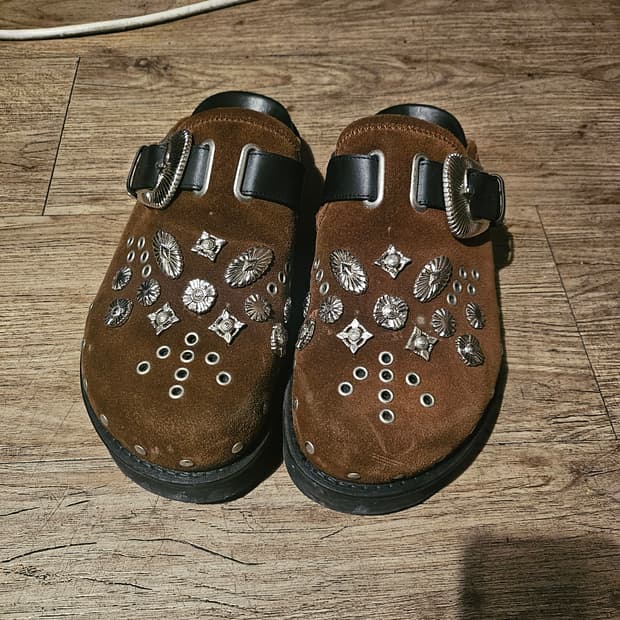 토가 비릴리스 스웨이드 뮬 42