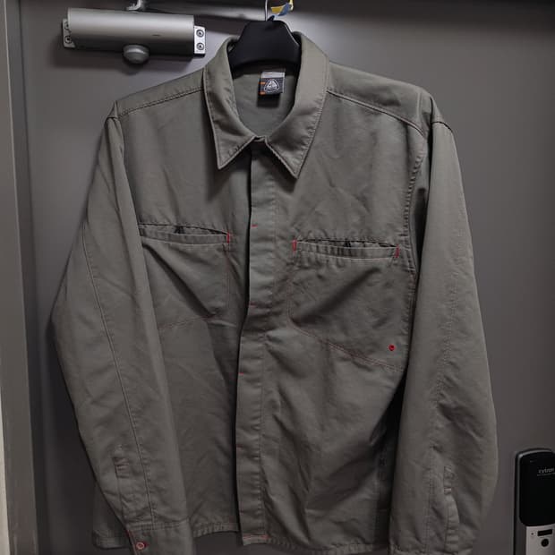 나이키 ACG 셔츠