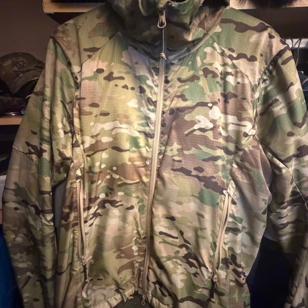 티락 네바 미그 M사이즈 판매합니다