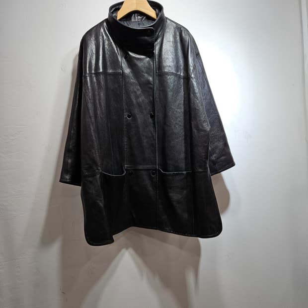 로보(ROBO) 블랙 양가죽 하프 코트 L