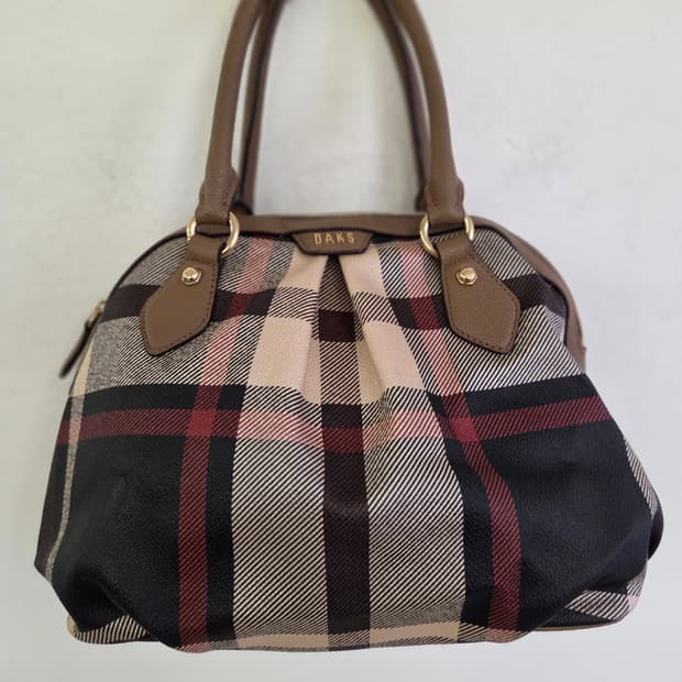 닥스 체크 토트백