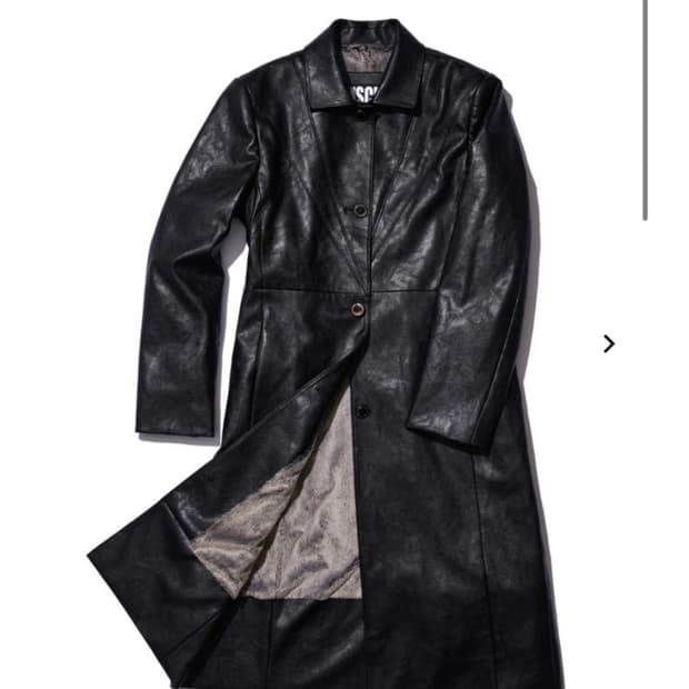 미스치프 레더코트