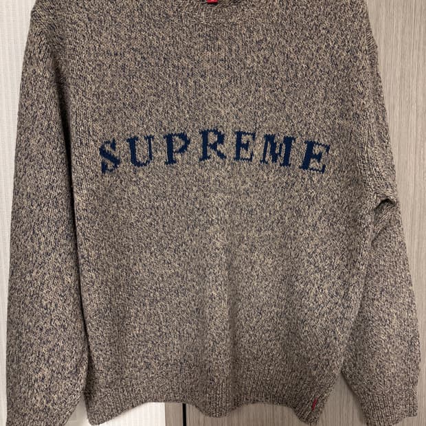 슈프림 콘트라스트 로고 스웨터