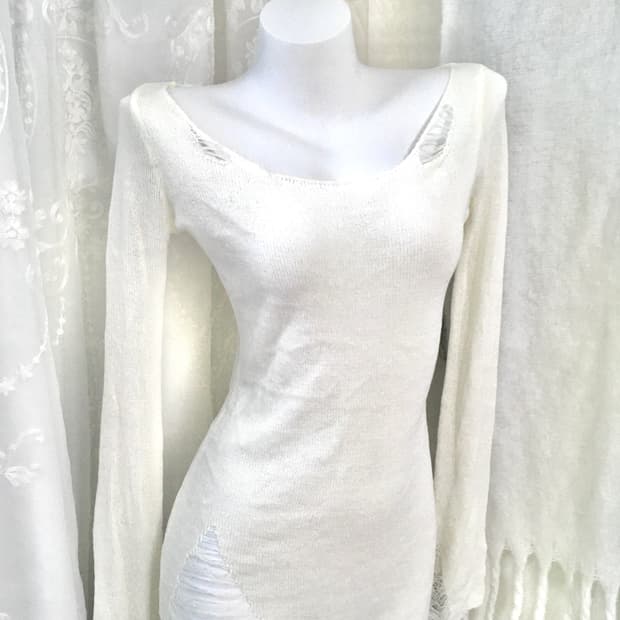 화이트 그런지 슬림 네트 롱슬리브 