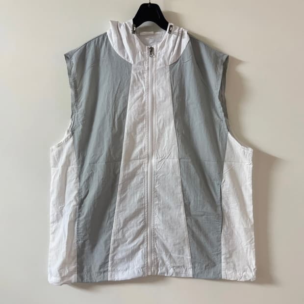 새상품 남자 후드 바람막이 조끼