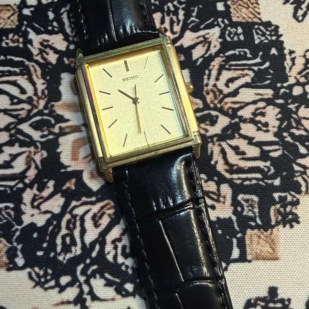 SEIKO 빈티지 쿼츠 시계