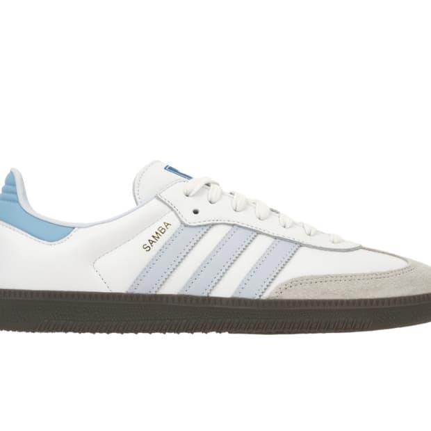 아디다스 삼바 OG 코어 화이트 헤일로블루 230