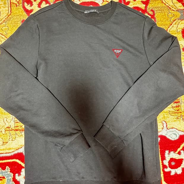 게스 로고 맨투맨 티셔츠