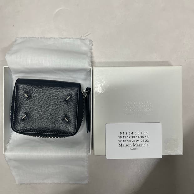 메종마르지엘라 반지갑