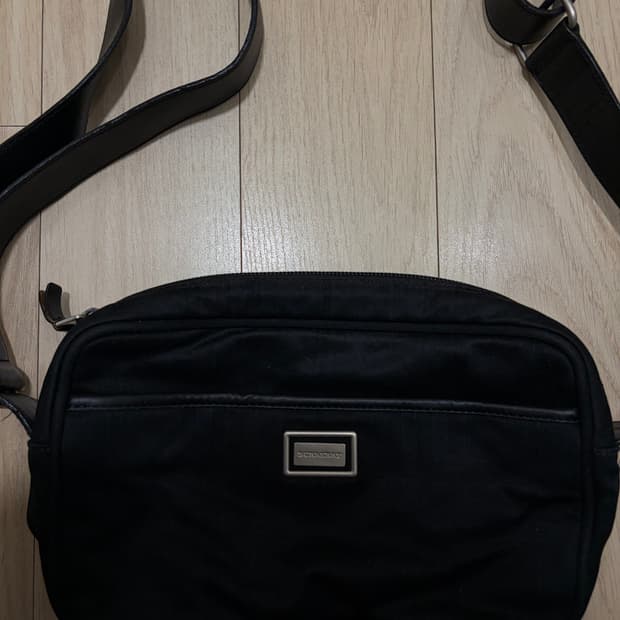 버버리 00s 크로스백겸 숄더백