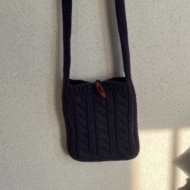 니트 짜임 크로스백