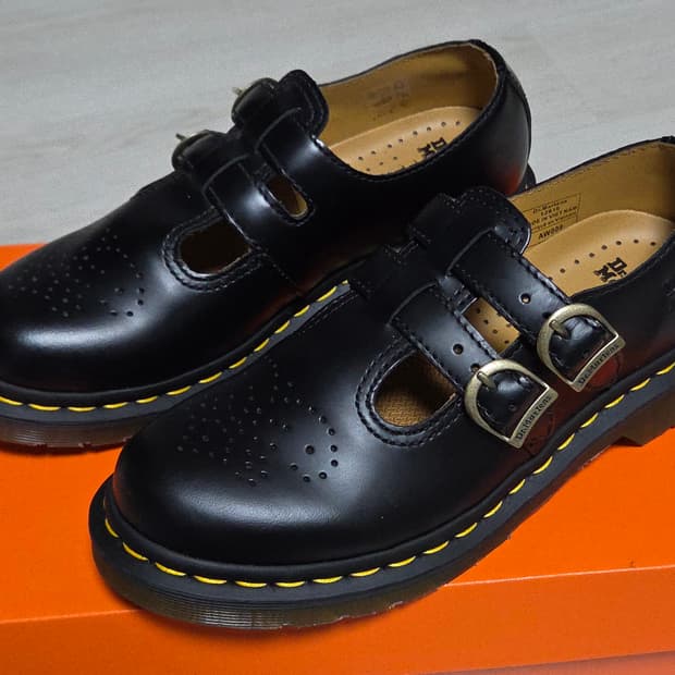 닥터마틴 메리제인 블랙 