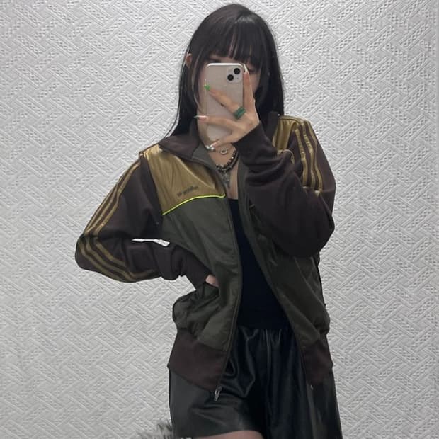 아디다스 Y2K 올드스쿨 팹믹스 카키초코 바람막이 자켓 95 C09332