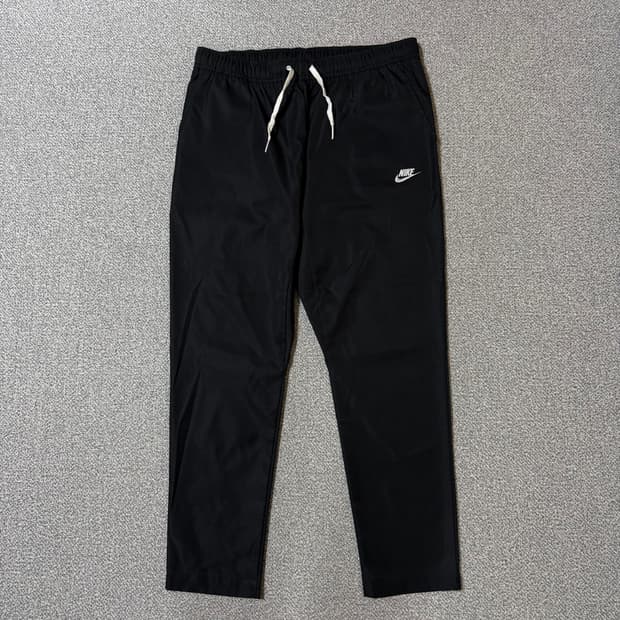[정가 12만원] 나이키 클럽 우븐 팬츠 XL