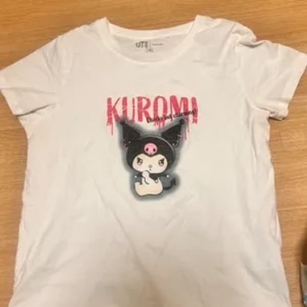 유니클로 쿠로미 베이비티셔츠