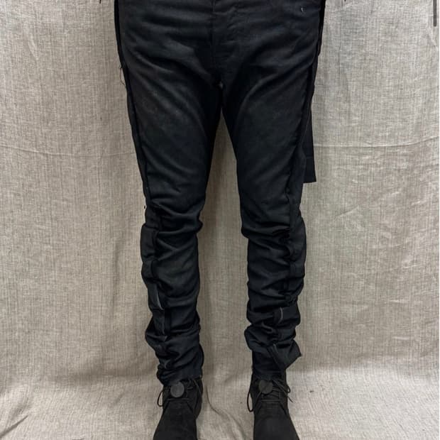 FW24 || SILK SEAMED DNA JEANS || BLACK