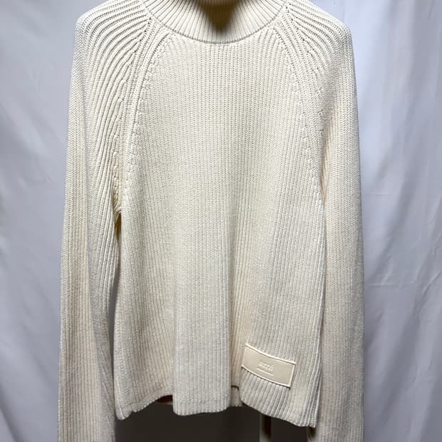 AMI 터틀넥 니트