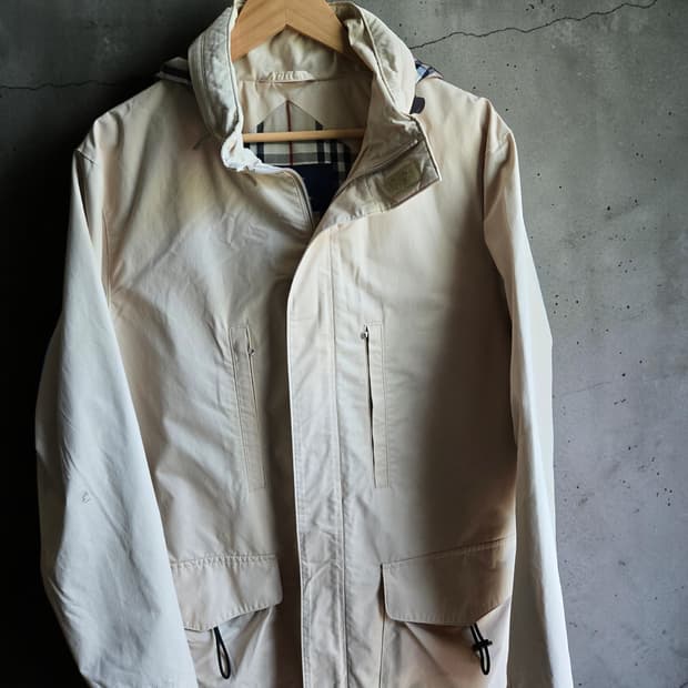 버버리 런던 노바체크 후드 자켓 / 뉴욕 매장 구매