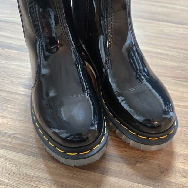 닥터마틴 부츠 2976 Iced BN