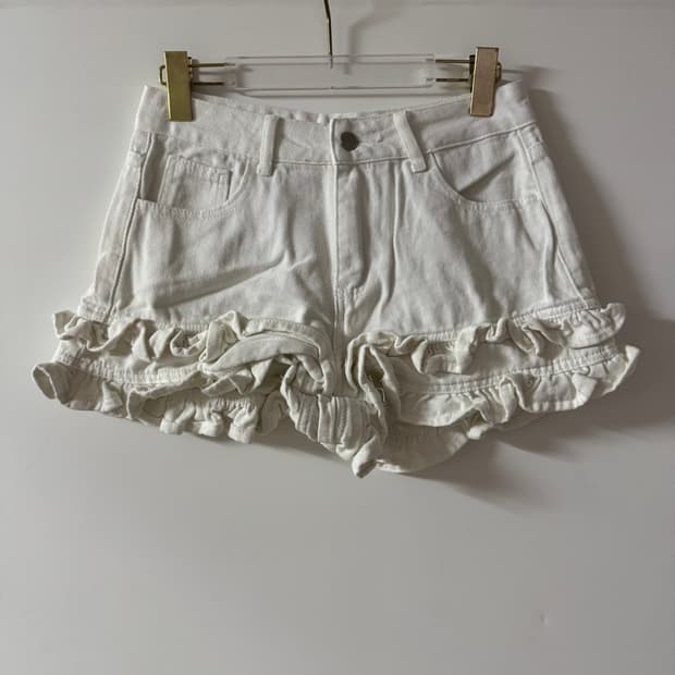 새상품 여자 밑단 프릴 면 반바지 S