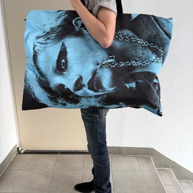 이스트팩 라프시몬스 오버사이즈 도트백