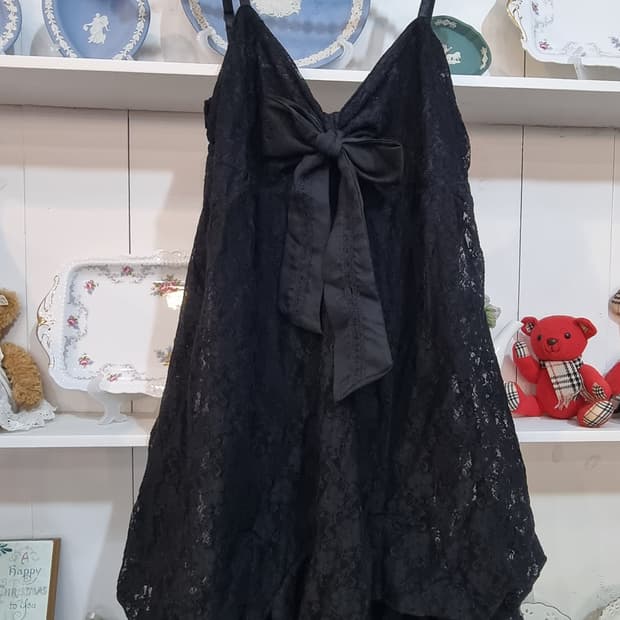 액시즈팜 레이스 리본 슬립 원피스