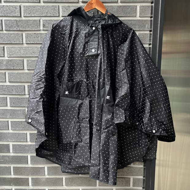 (Deadstock)00s Courreges 꾸레쥬 도트 레인코트 블랙
