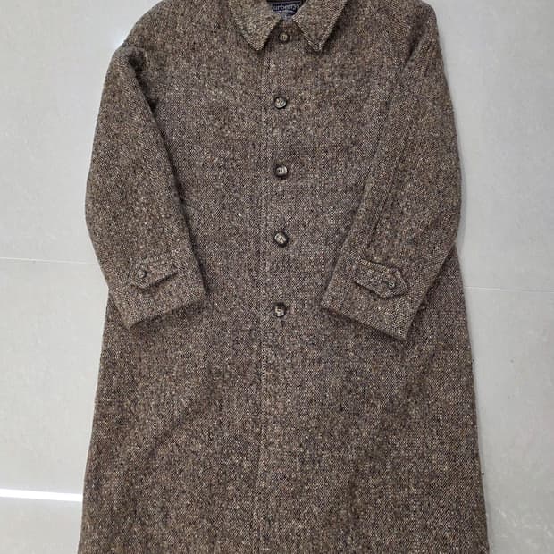 버버리 아이리쉬 트위드 코트