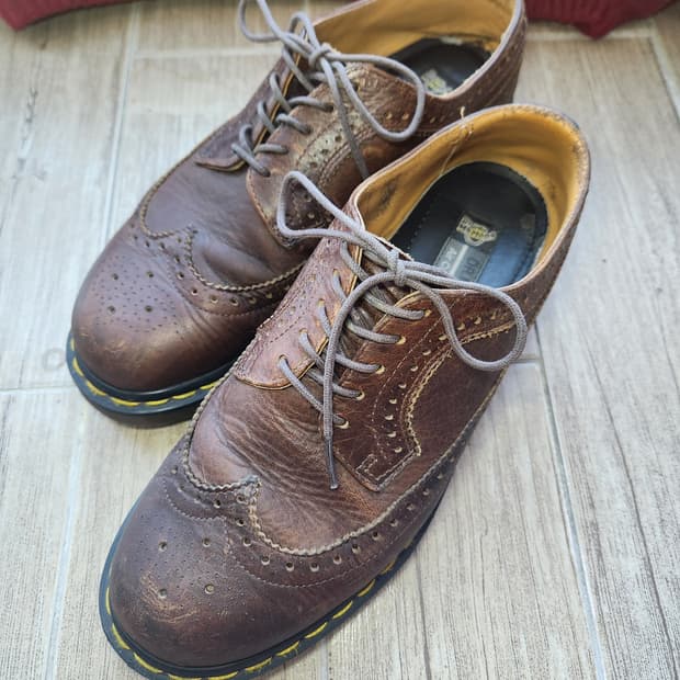 닥터마틴 윙팁 브라운 (260)