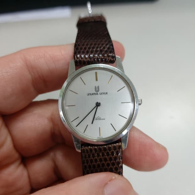 유니버셜 제네브