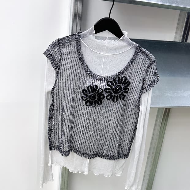 flower net top + silver seethrough top
