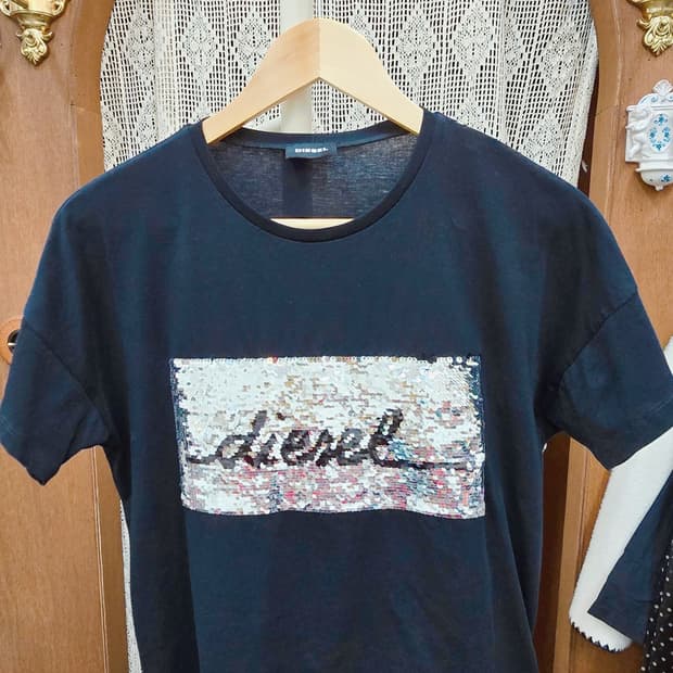 정품 DIESEL/디젤 스팽글 로고 반팔티 (55~77) 새상품✨