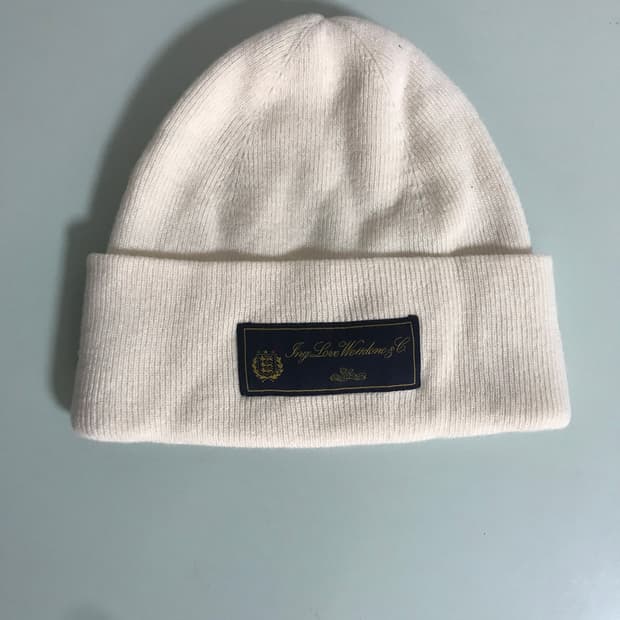 WE11DONE 패치 니트 비니