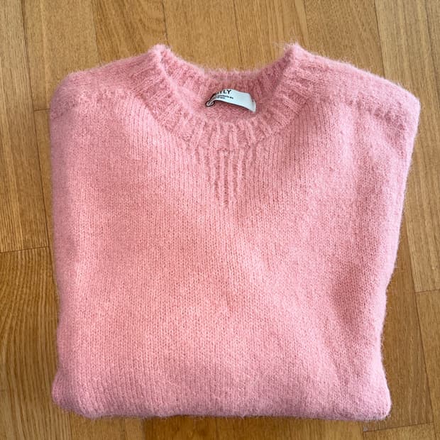 니틀리 홀가먼트 니트 