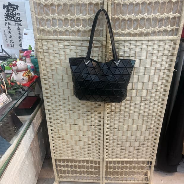정품 바오바오 숄더백 팝니다