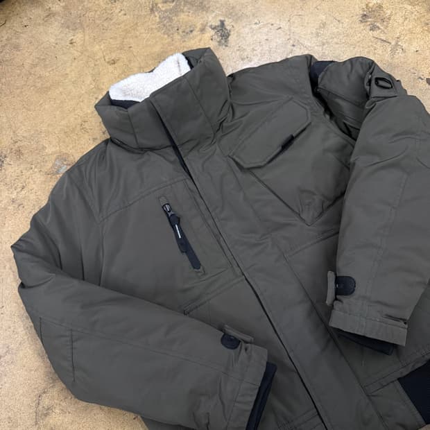 [정품/M] 내셔널지오그래픽 카키 패딩 점퍼 b19