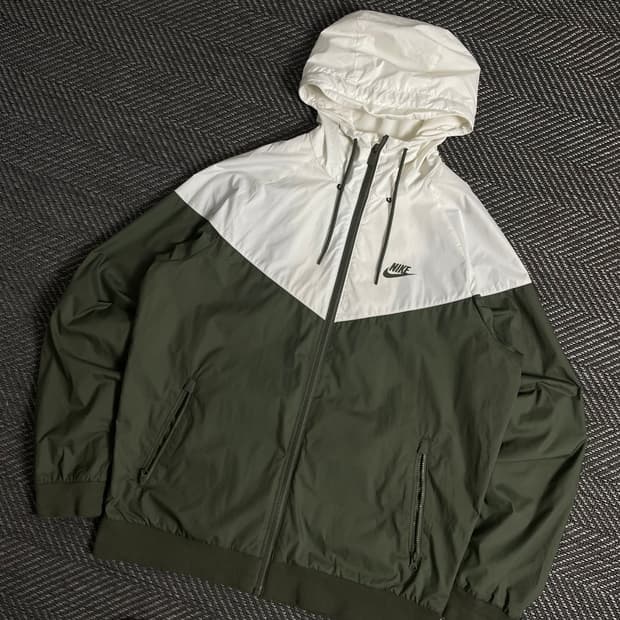 나이키 윈드러너 카키 배색 러닝 바람막이y 3483