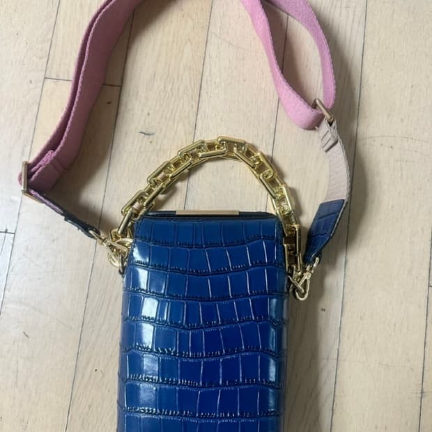  핀에스커 레이디백