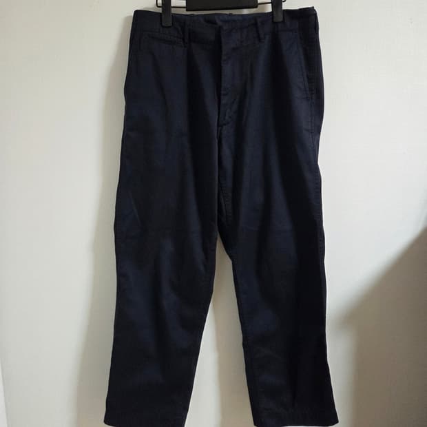 (32) 나나미카 네이비 치노 팬츠 판매합니다.