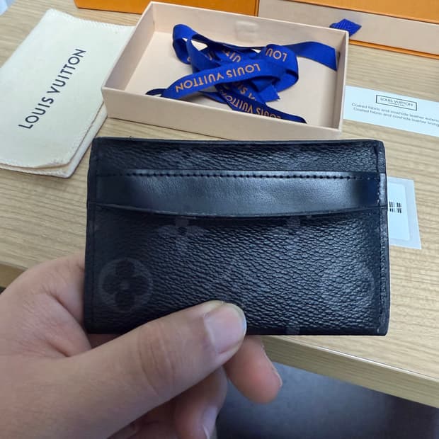 루이비통 이클립스 카드지갑 팝니다ㅏ