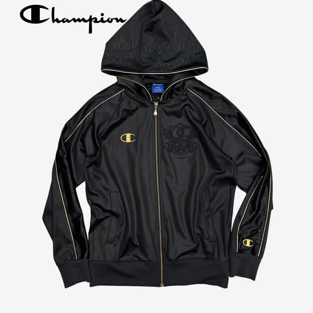 CHAMPION logo black hood jersey