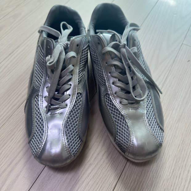 야세 스파이더 레더 스니커즈 실버 235