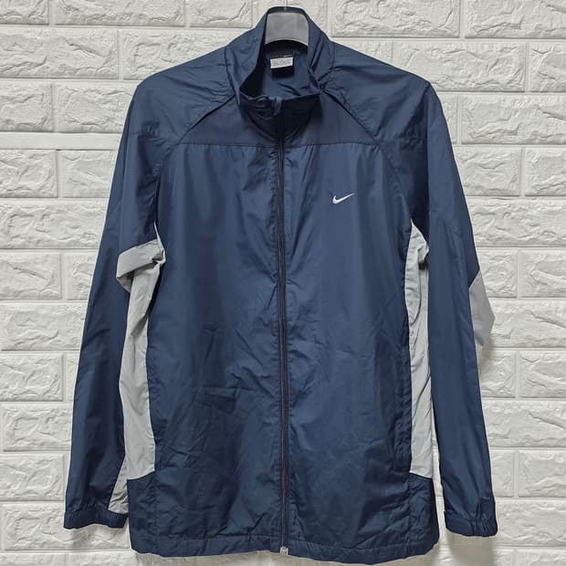 택포// 나이키 바람막이 L 사이즈