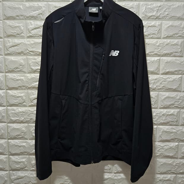 뉴발란스 소프트 스트레치 우븐 집업자켓 95