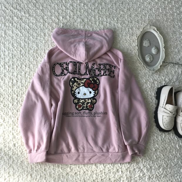 세실맥비 헬로키티 레오파드 후드티