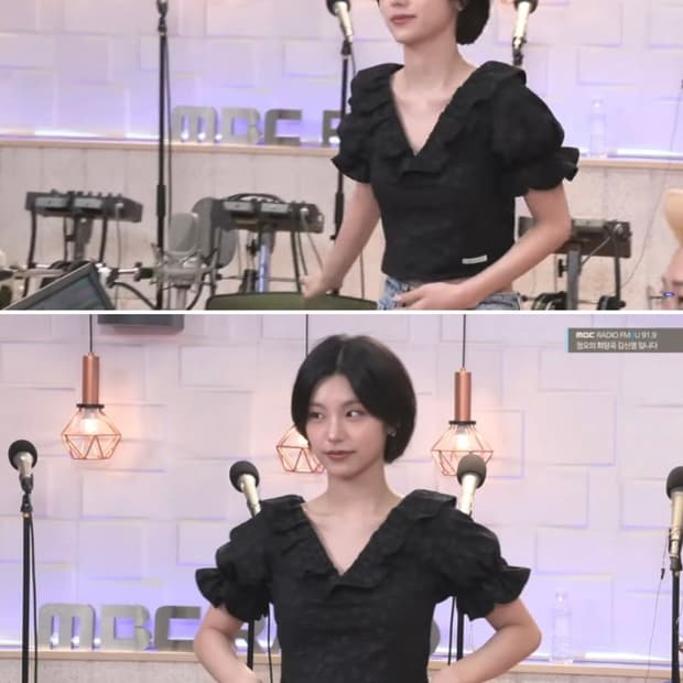 오버듀플레어 러플 자카드 블라우스 (화이트)